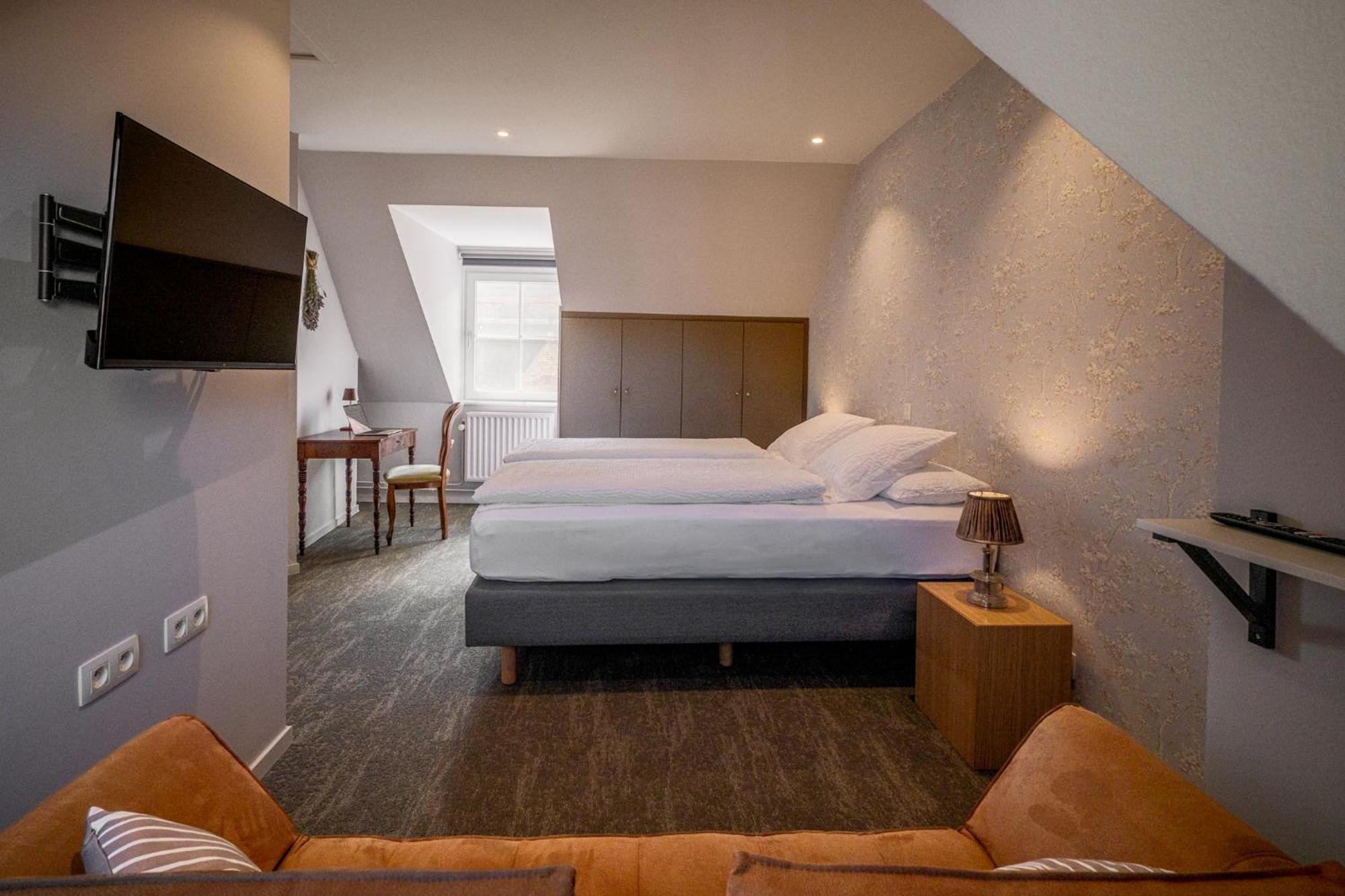 Guesthouse Gillis7 Μπριζ Εξωτερικό φωτογραφία