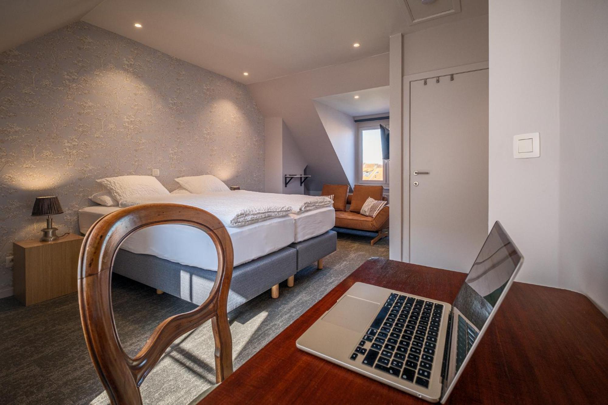 Guesthouse Gillis7 Μπριζ Εξωτερικό φωτογραφία